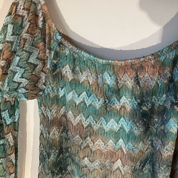 Joyce Dress, Size M, Sparkle Lace Overlay Mini, Statement Sleeves. Lana del Rey - Picture 7 of 14